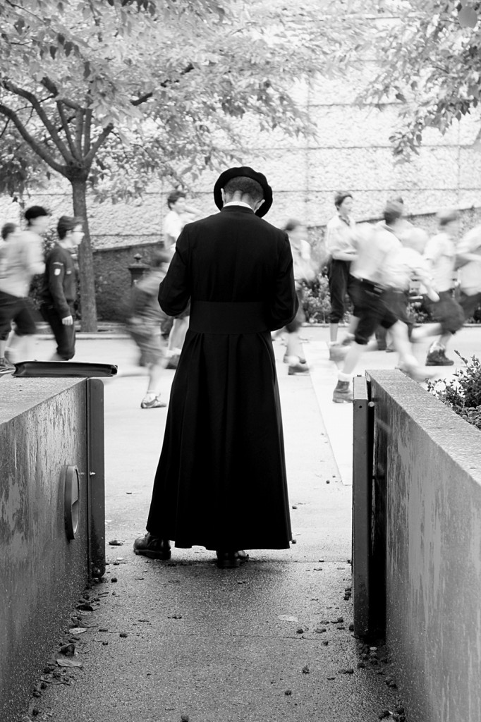 Pourquoi les prêtres ne se marient pas ?